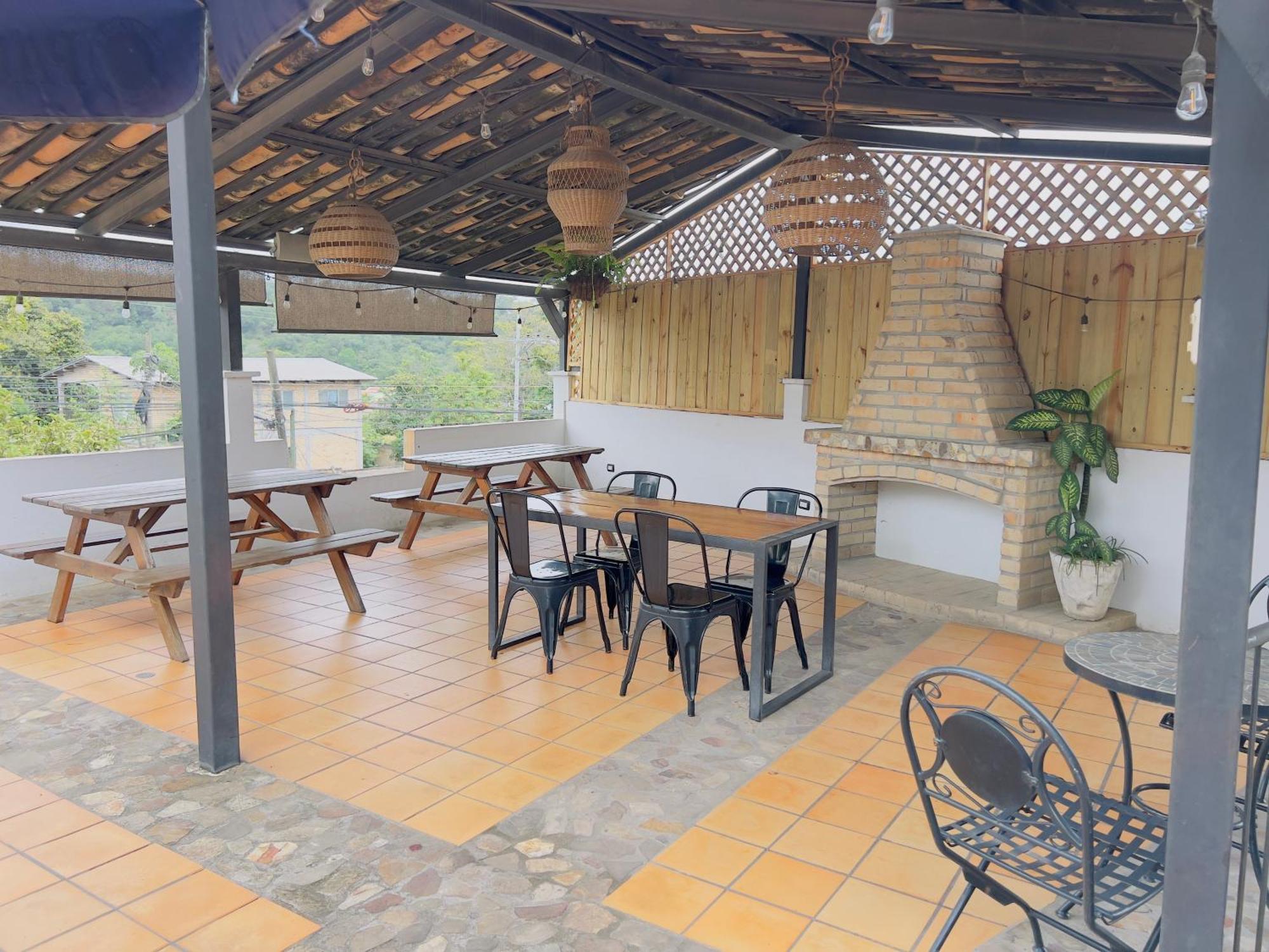 Jardín Café Hotel&Restaurant Gracias Esterno foto